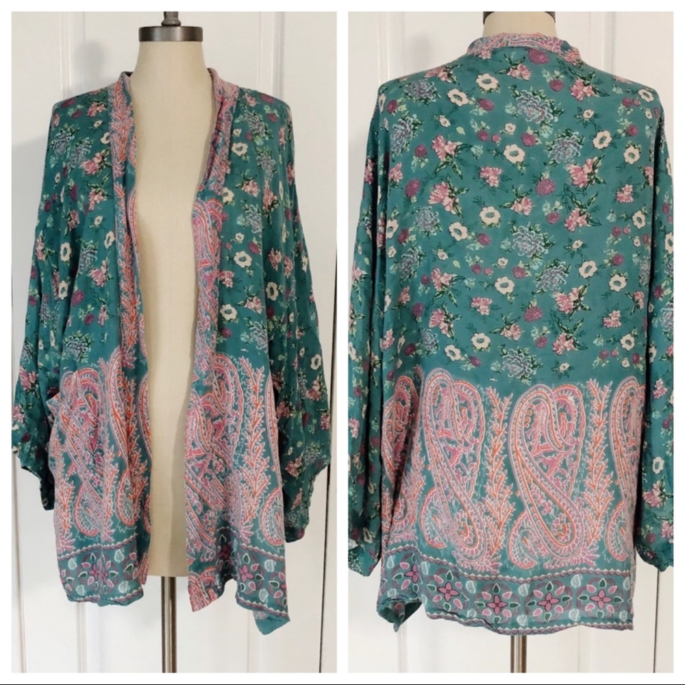 World Market Green Pink Floral Open Kimono Wrap Cape One Size (Up to Large)